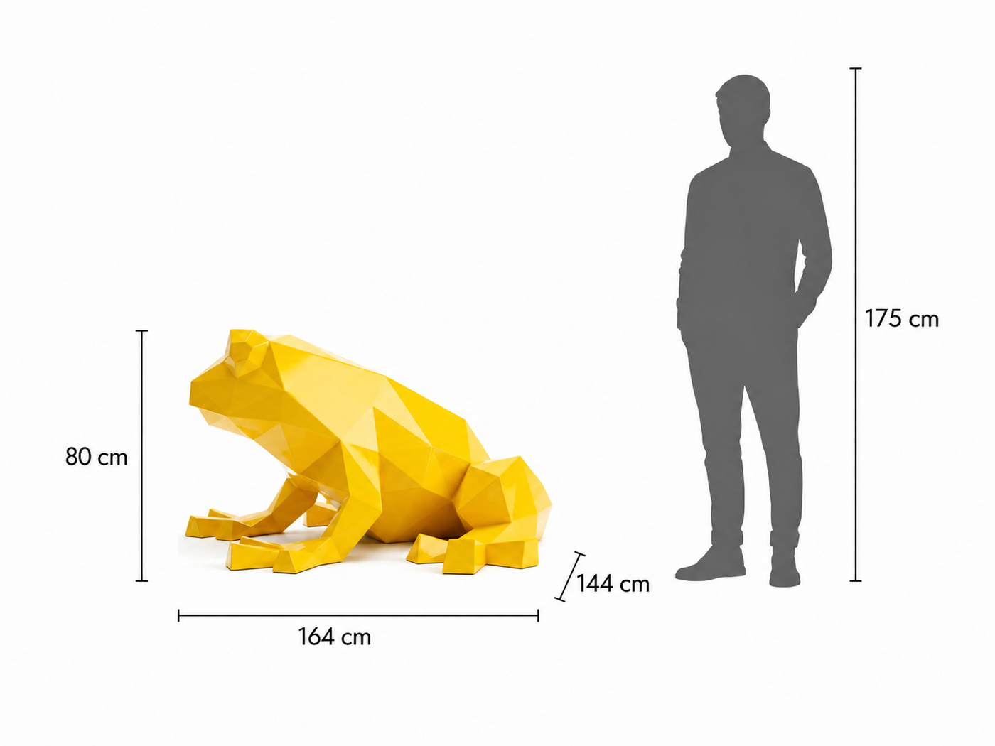 This visual presents the Large Polygon Frog Sculpture in real scale, compared to a 175 cm human silhouette. With a height of 80 cm, this decorative frog sculpture creates an original, playful, and distinctly contemporary presence. Its faceted polygonal design, inspired by geometric art and origami style, highlights the frog’s expressive silhouette and unique character, making it an ideal piece for villas, gardens, terraces, living rooms, showrooms, design boutiques, and high-end decorative spaces.