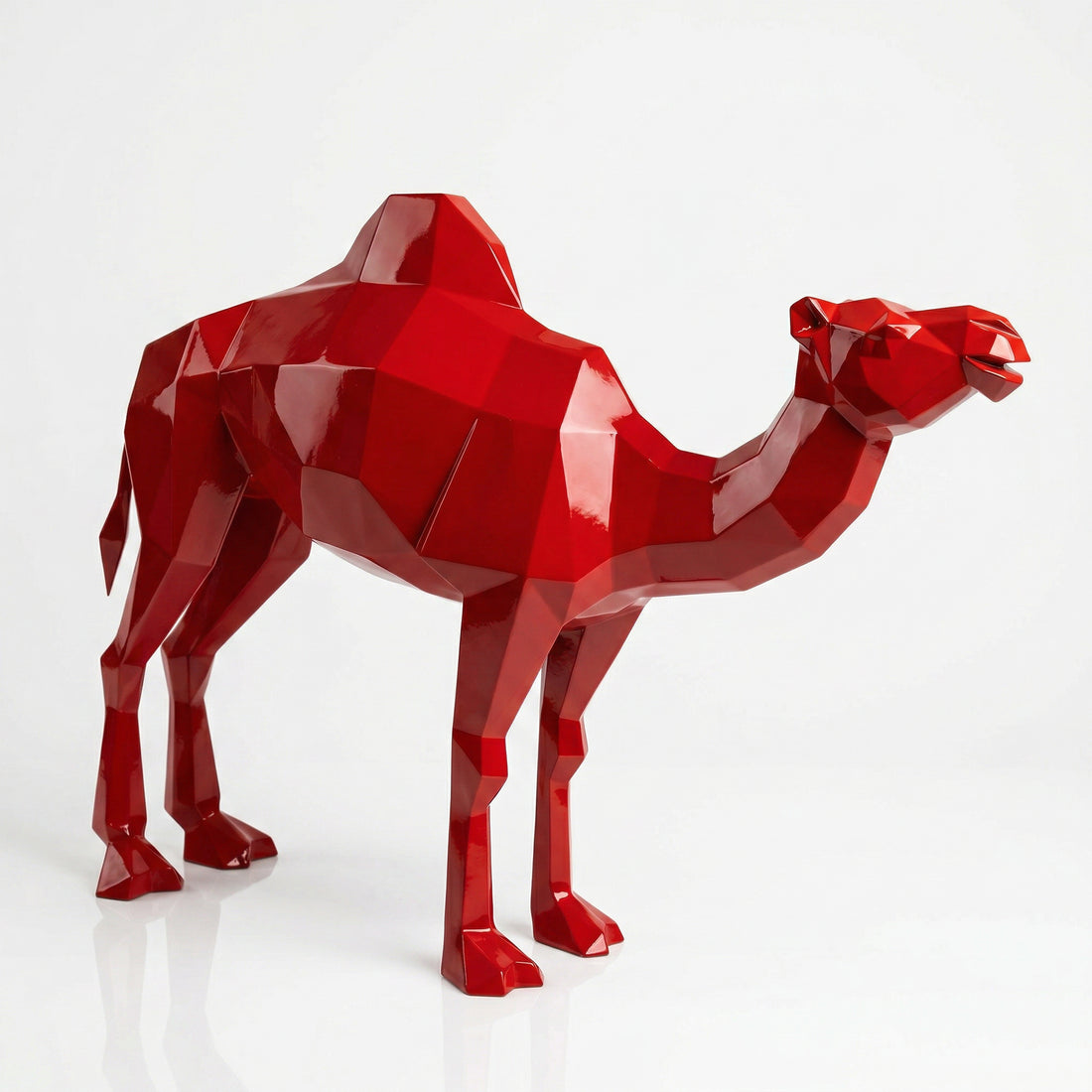 Grande Sculpture de Chameau Polygone en Résine - Sculpture Origami