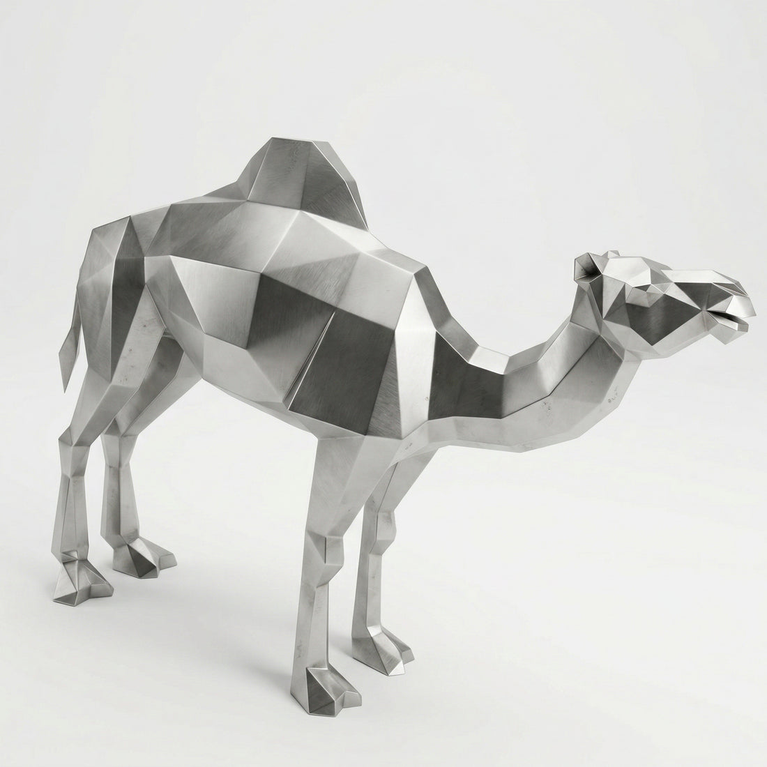 Grande Sculpture de Chameau Polygone - Sculpture Origami