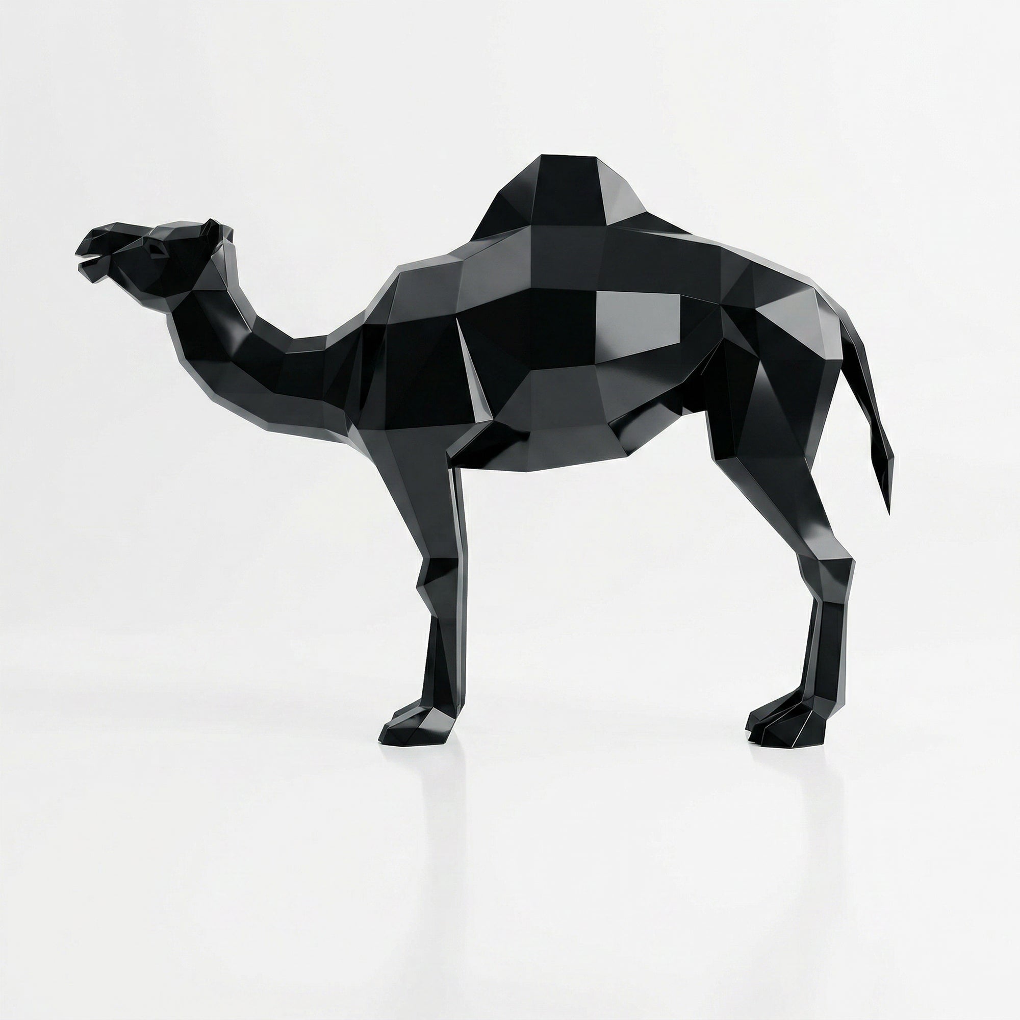 Grande Sculpture de Chameau Polygone en Résine - Sculpture Origami