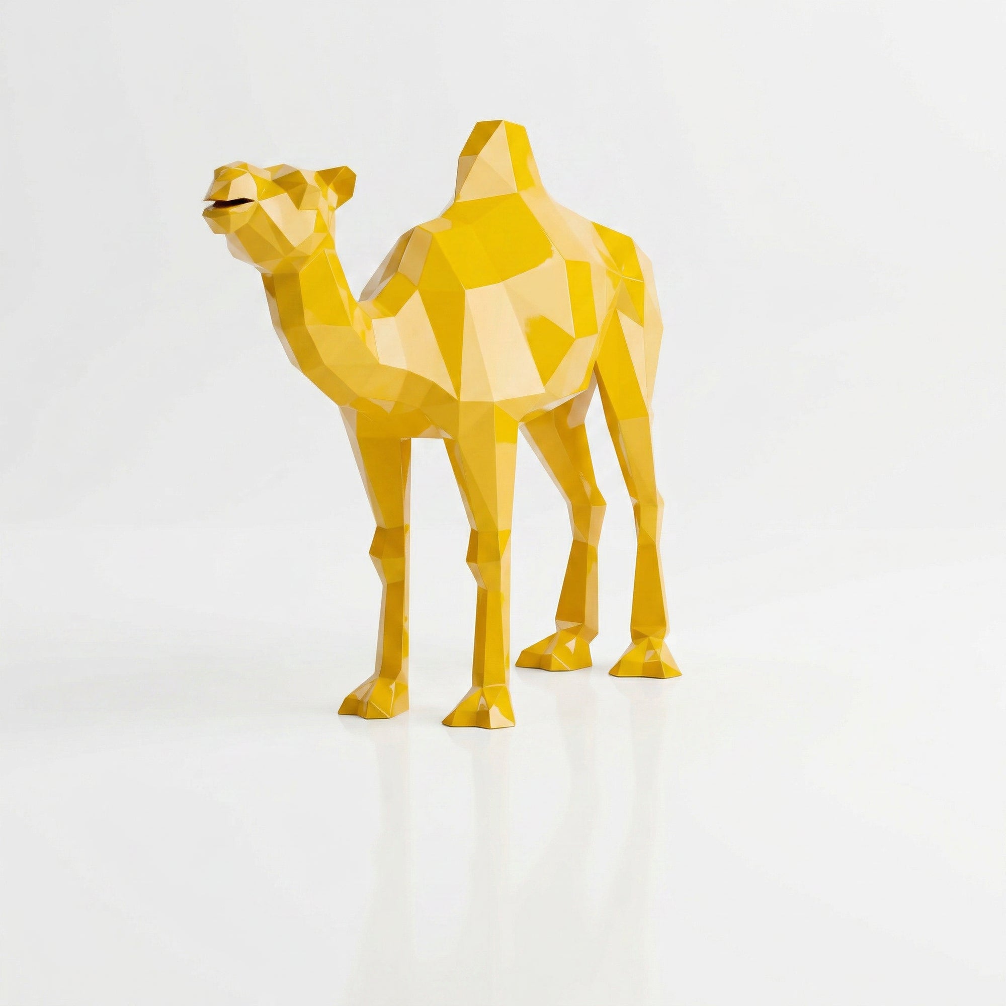 Grande Sculpture de Chameau Polygone en Résine - Sculpture Origami