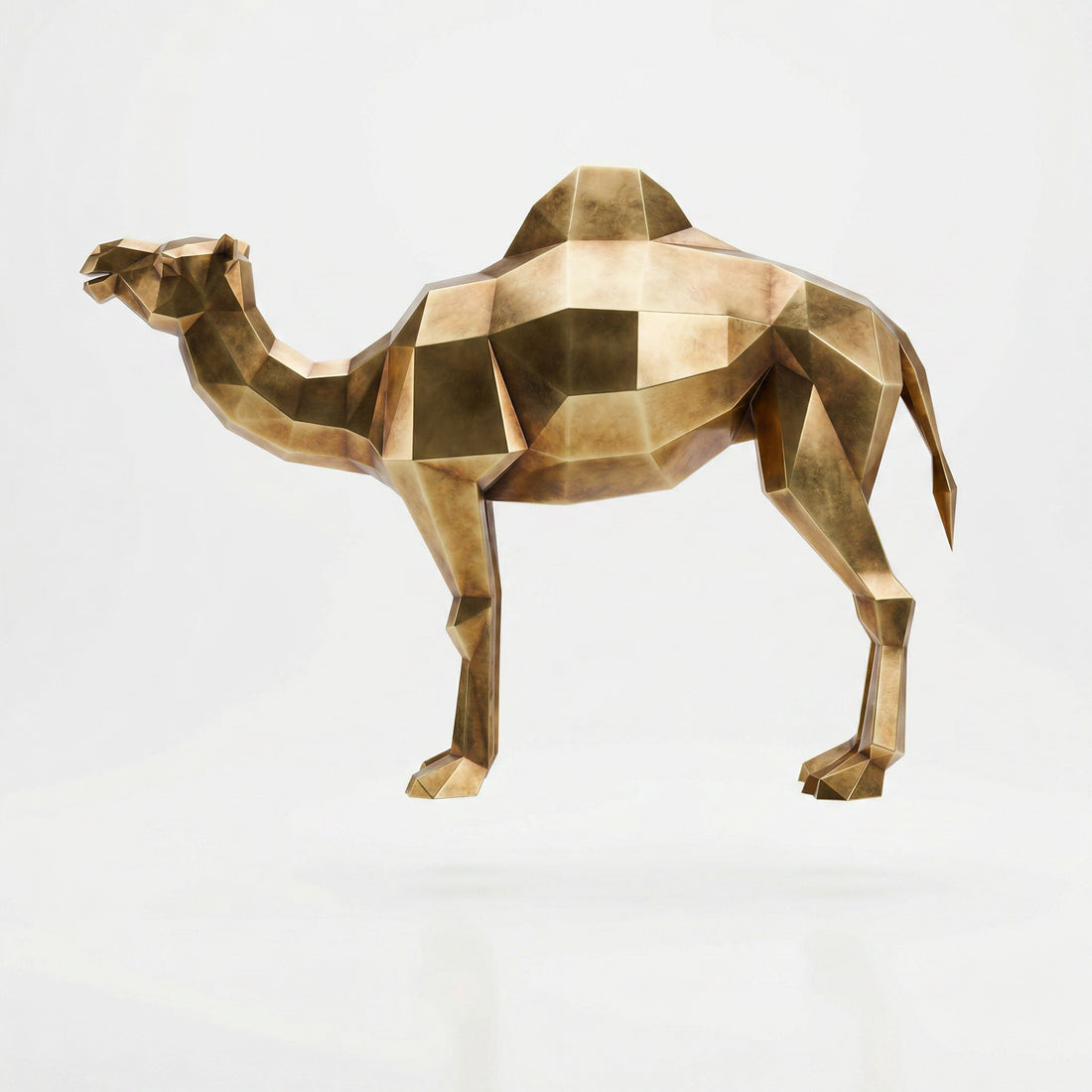 Grande Sculpture de Chameau Polygone - Sculpture Origami