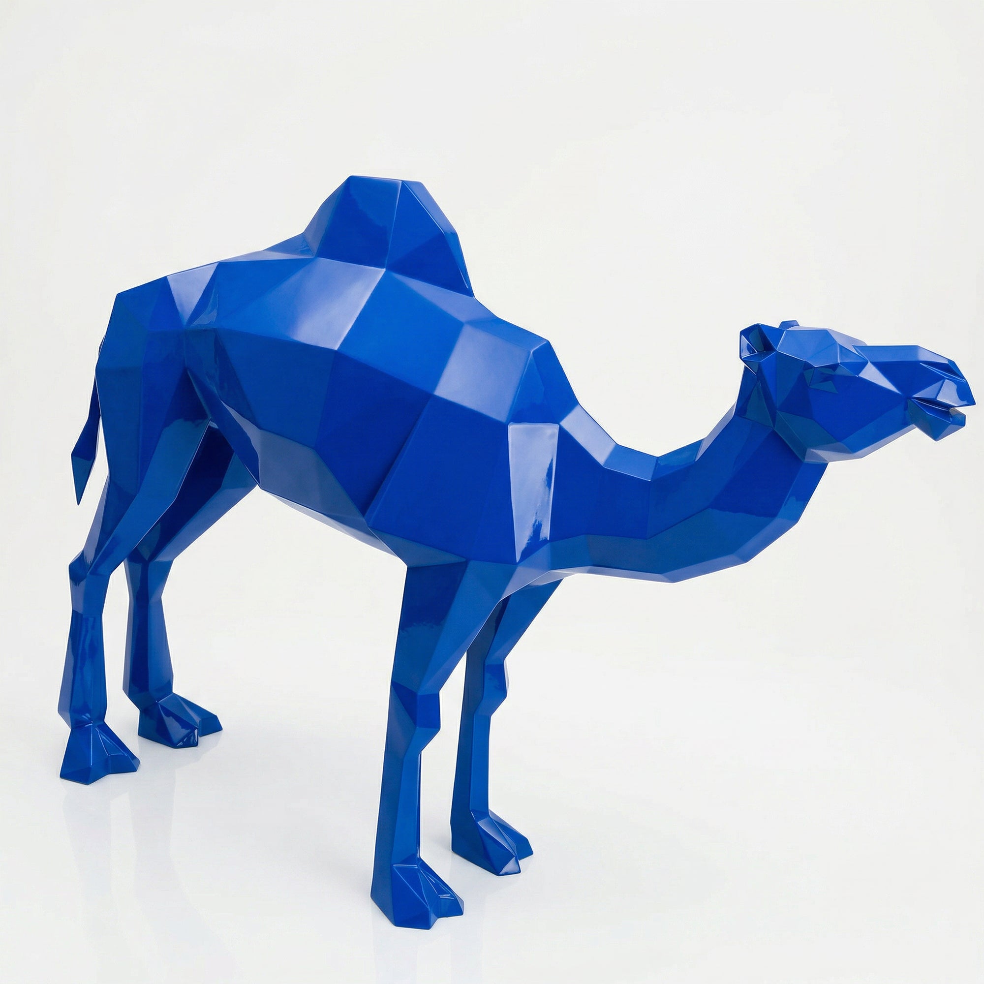 Grande Sculpture de Chameau Polygone en Résine - Sculpture Origami