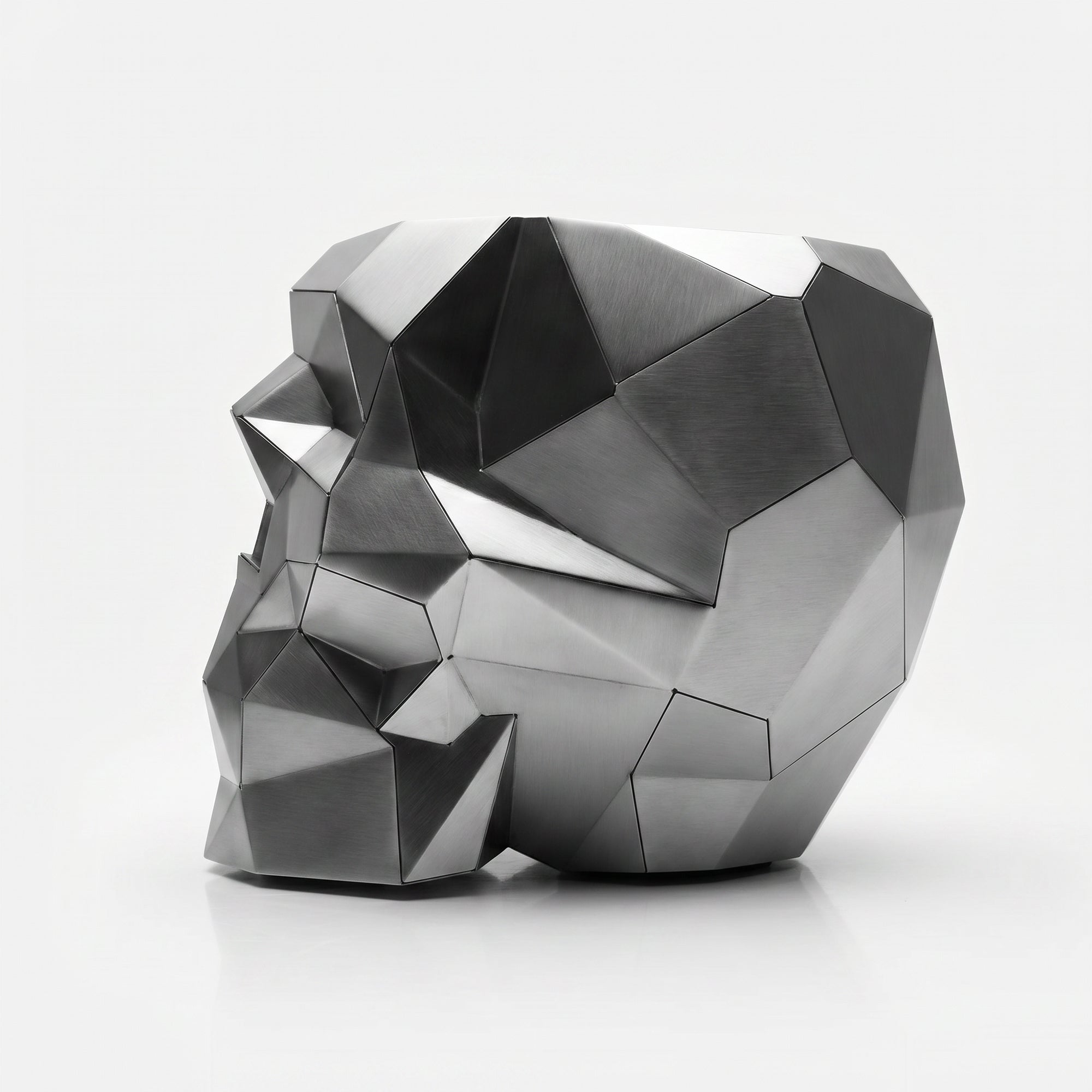 Sculpture pot de fleurs en forme de crâne facetté design. - Sculpture Origami