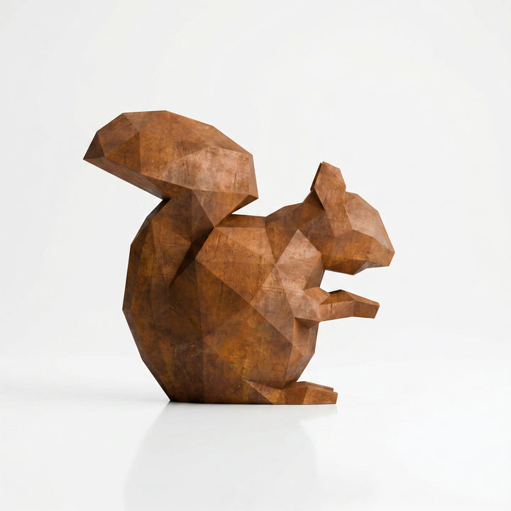 Grande Squirrel Sculpture - Sculpture Origami