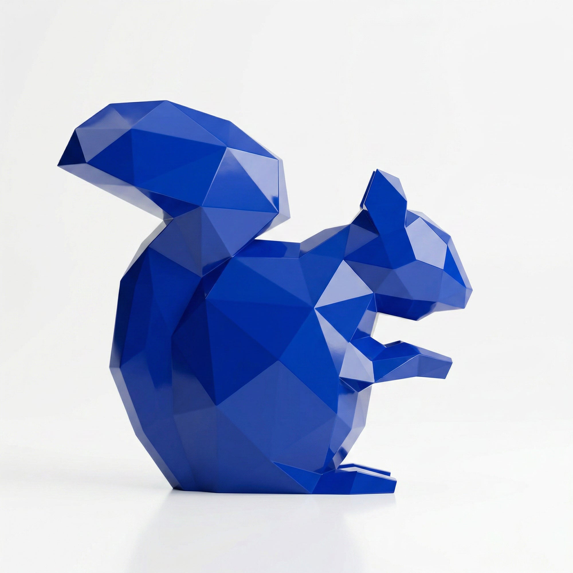 Grande Squirrel Sculpture - Sculpture Origami