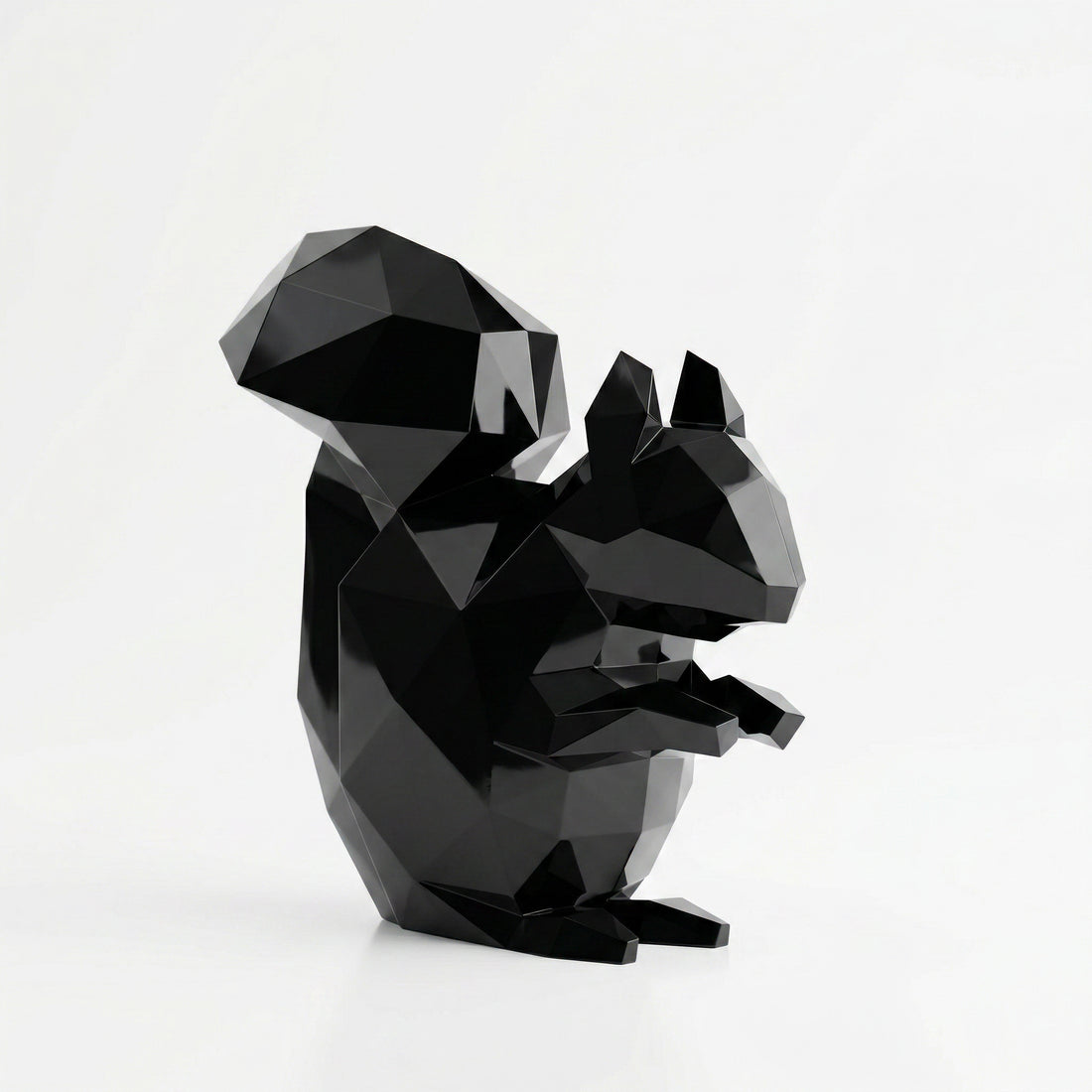 Grande Squirrel Sculpture - Sculpture Origami