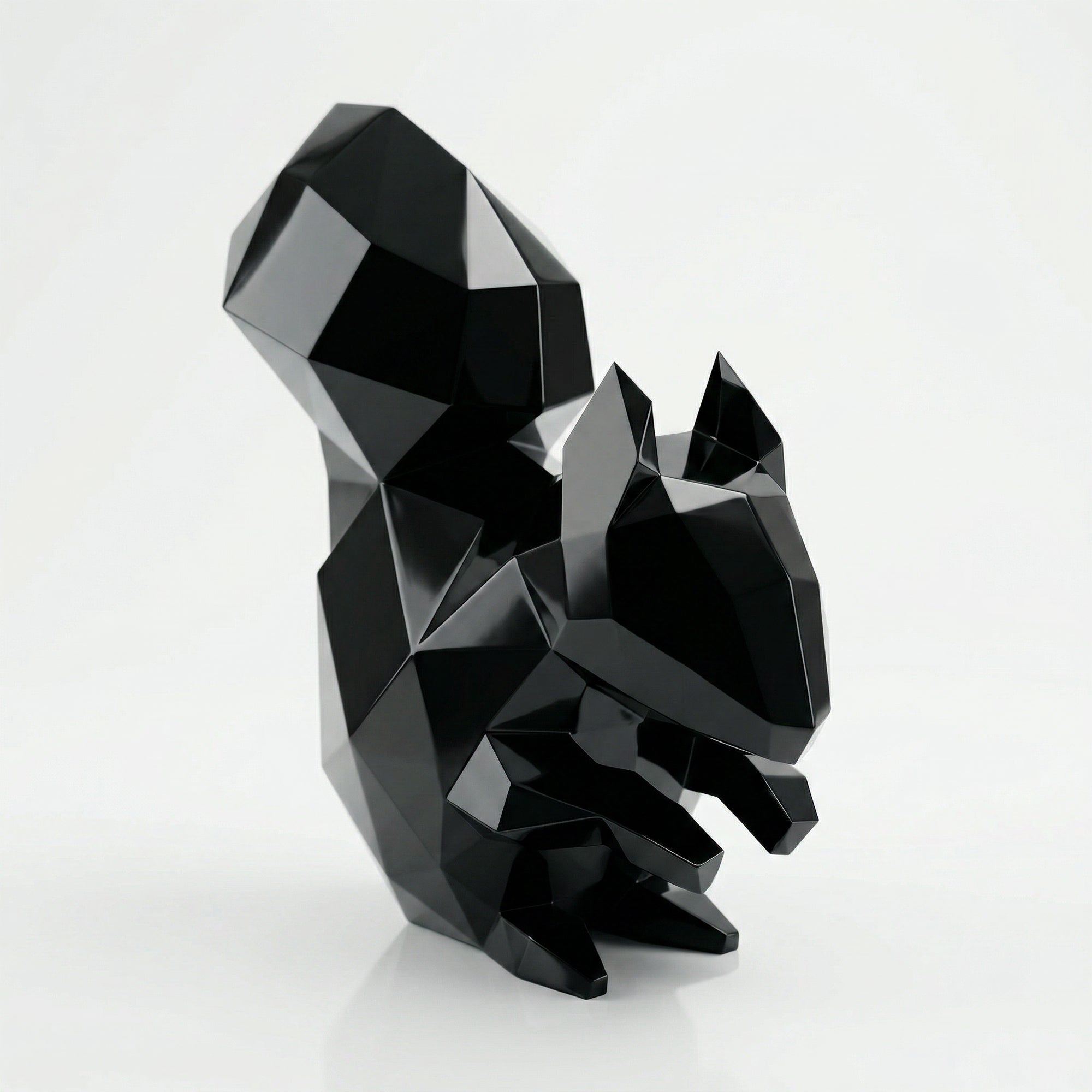 Grande Squirrel Sculpture - Sculpture Origami
