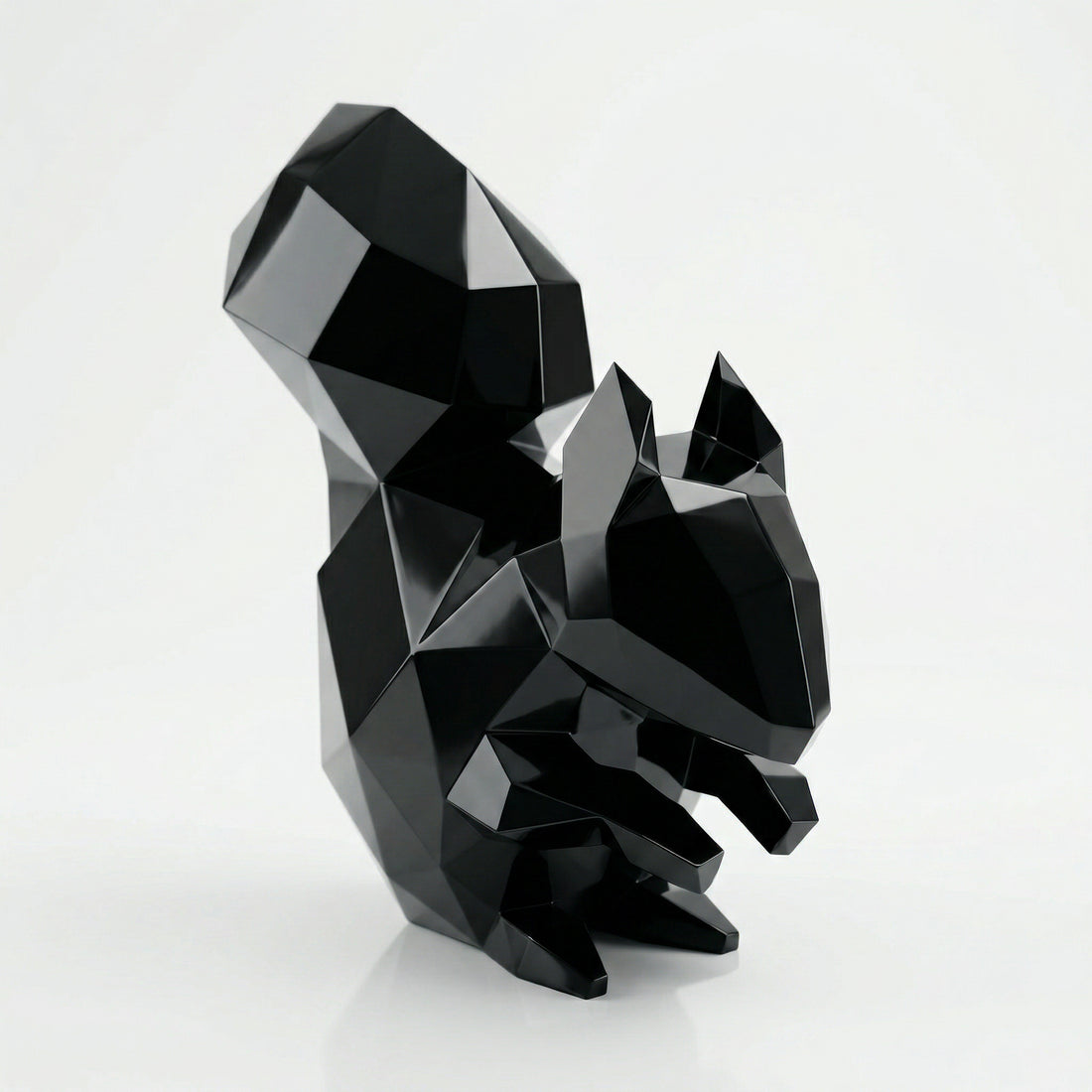 Grande Squirrel Sculpture - Sculpture Origami