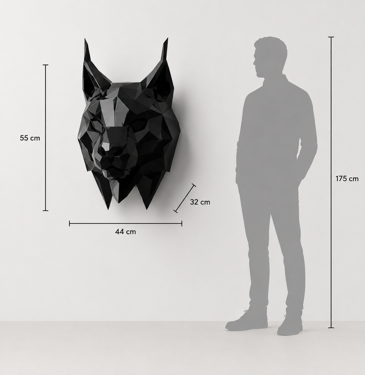 This visual presents the Faceted Wall-Mounted Lynx Head Sculpture in real scale, compared to a 175 cm human silhouette. With a height of 55 cm, this decorative wall sculpture creates an elegant, wild, and contemporary presence. Its faceted design, inspired by polygonal art and origami style, highlights the lynx’s intense expression, agility, and mysterious character, making it an ideal piece for living rooms, offices, reception halls, showrooms, design boutiques, hotels, art galleries, and high-end interior spaces.